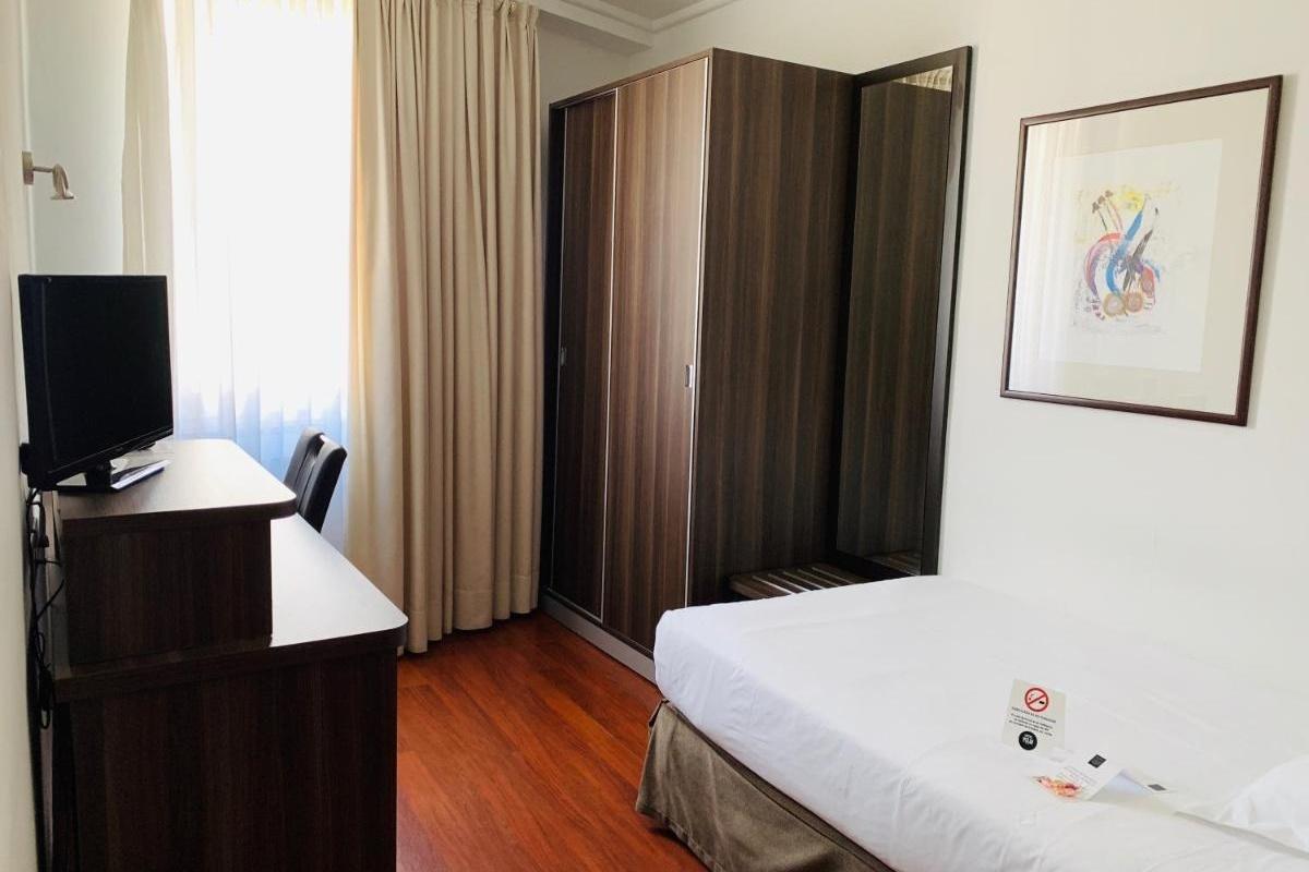 Hotel Yoldi Pamplona Eksteriør billede