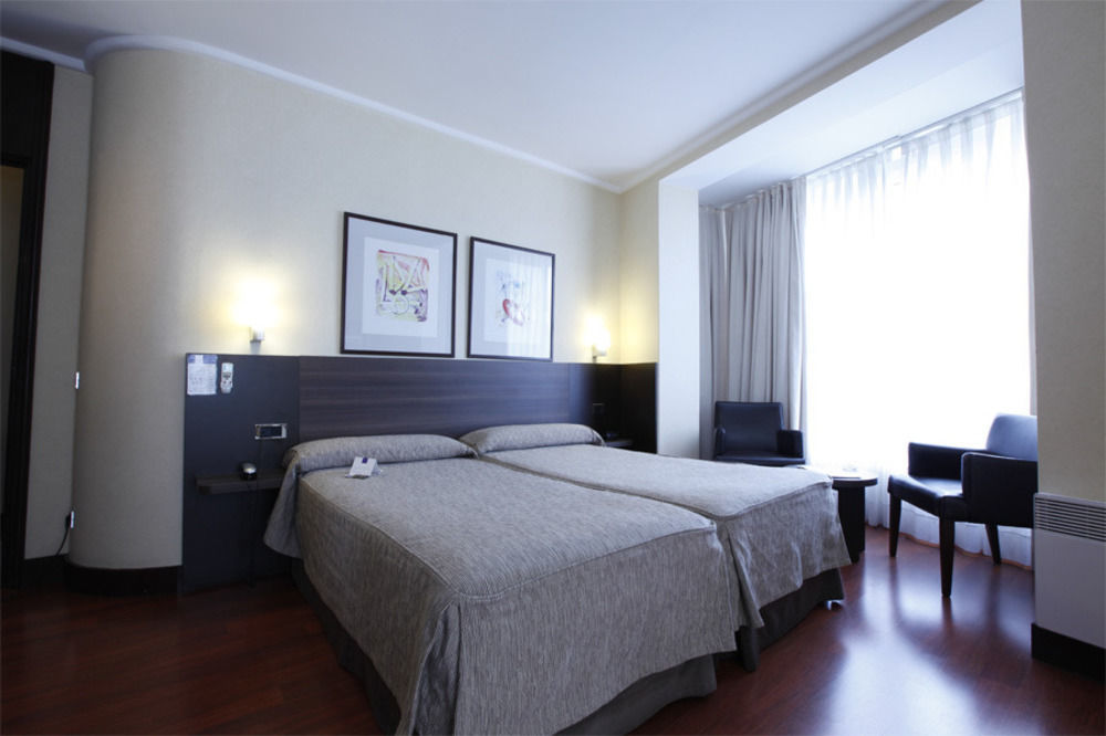 Hotel Yoldi Pamplona Eksteriør billede