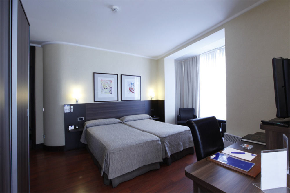 Hotel Yoldi Pamplona Eksteriør billede