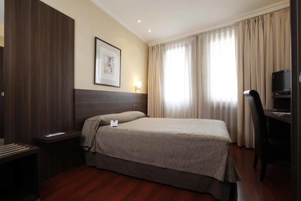 Hotel Yoldi Pamplona Eksteriør billede